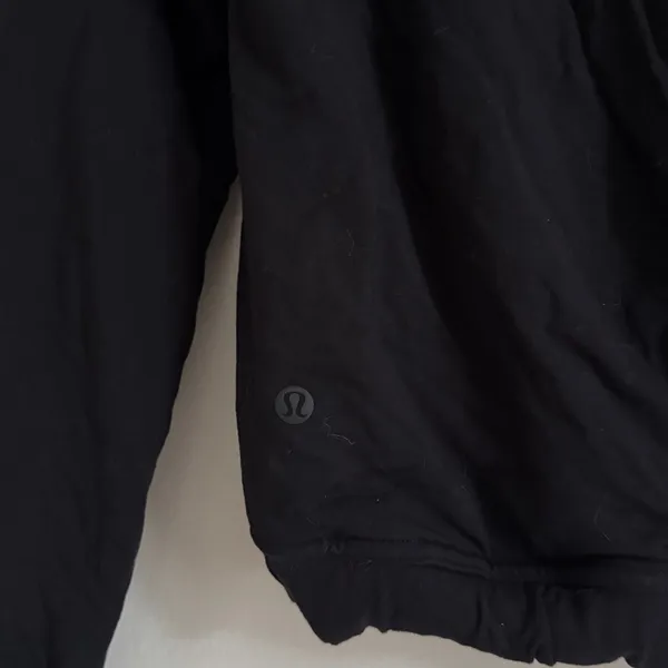 Lululemon Tech Lux Pullover Size 4 Black Hoodie Sweatshirt Wonen’s Small - Image 7