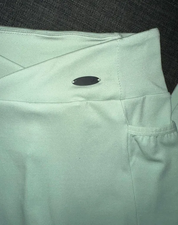 Gymshark Legging - Image 4