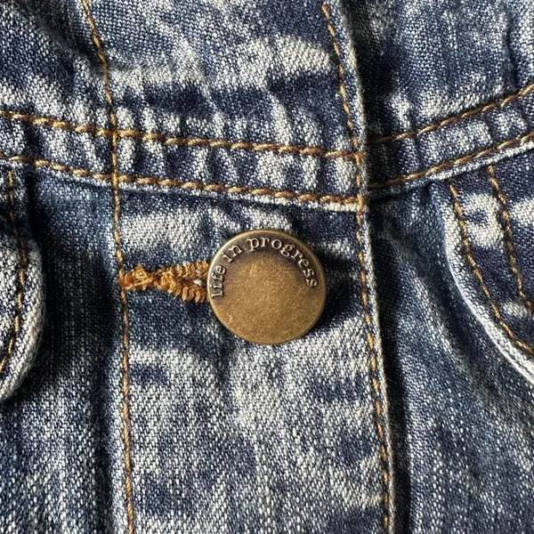 Forever 21 Life in Progress 80’s Inspired Acid Wash Denim Vest Size Medium - Image 8