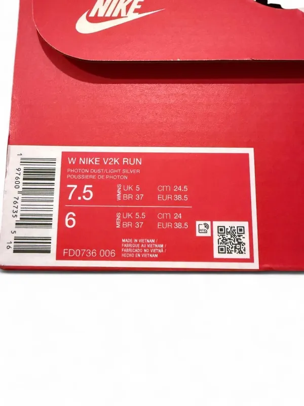 Nike Women’s V2K Run Shoes Running 7.5 - Image 6