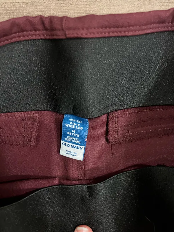 old navy pants - Image 2