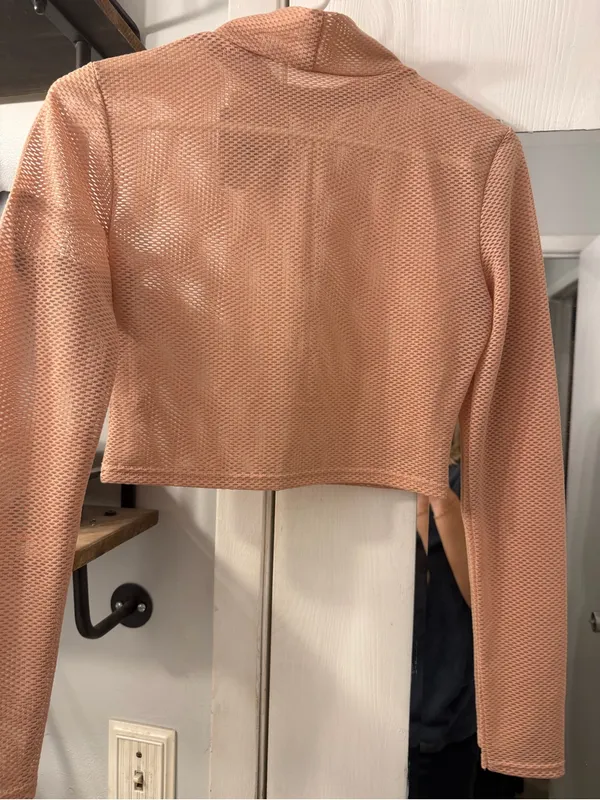 Missguided Peach Long Sleeve Cropped Top - Image 4
