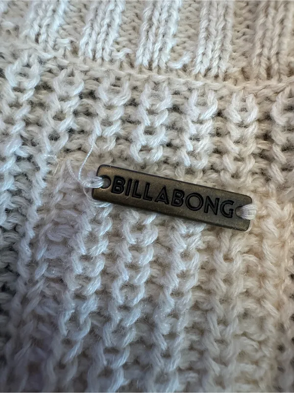 Billabong Oatmeal Chunky Knit Faux Wrap Sweater M - Image 4