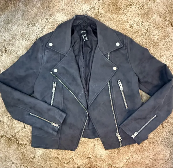 Forever 21 Black Faux Suede Moto Biker Jacket Size M - Image 2