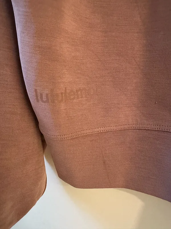 Lululemon Softstreme Cropped Crew Oversized - Image 3