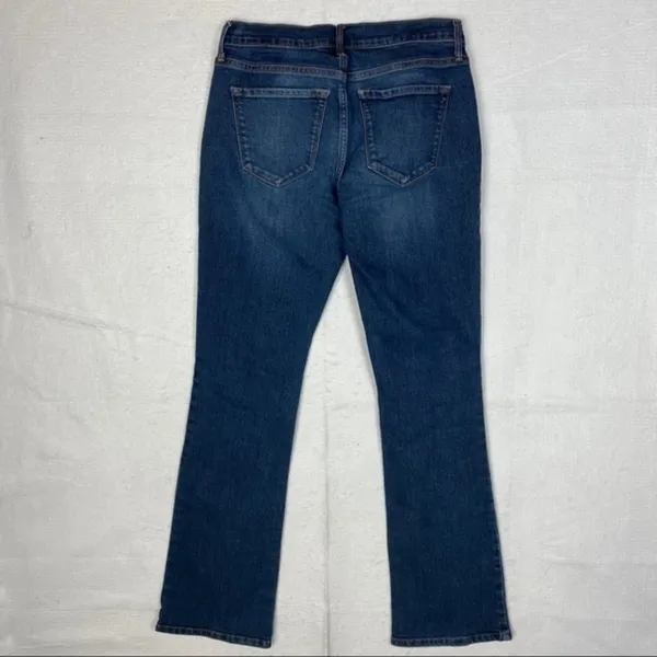 Old Navy Original Bootcut Stretch Medium Wash Jean‎ - Image 5