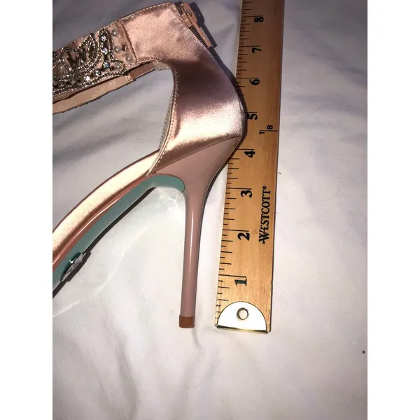 Betsey Johnson Kali Pump Size 8.5 Nude Satin Crystal Beads Fairy Evening Wedding - Image 4