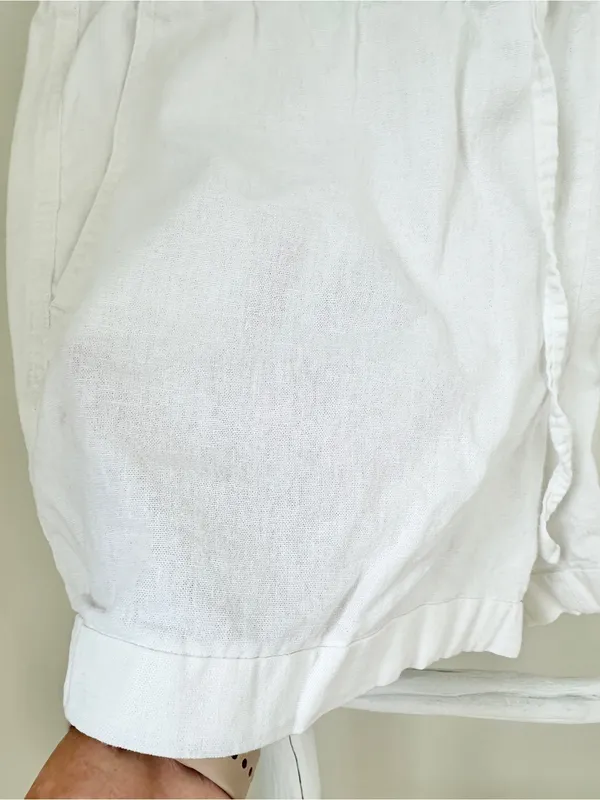Old Navy White Drawstring Linen Blend 4” Shorts Size Large - Image 9