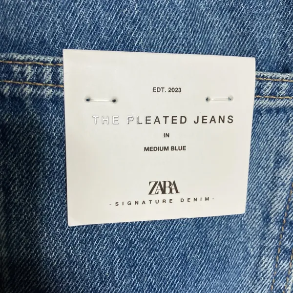Zara the pleated jean in medium blue trendy women's size 2 new‎ with tags modern - Image 4