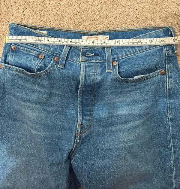 Levi’s Wedgie Straight Jeans - Image 6