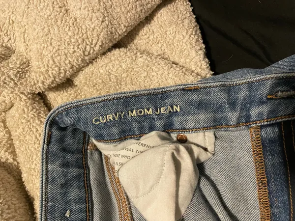 American Eagle Jeans - Image 4