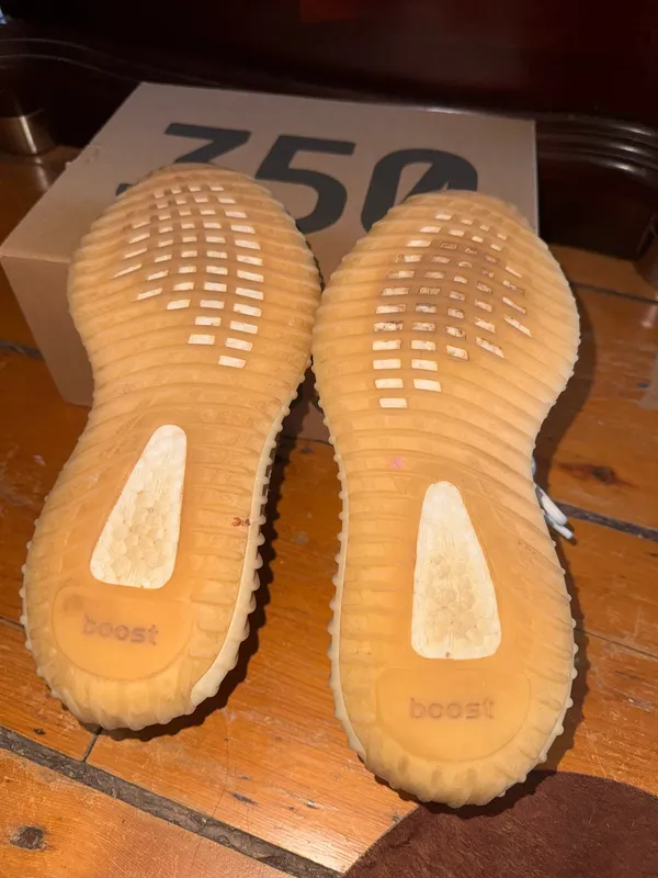 YEEZY BOOST 350 V2 BONE - Image 4