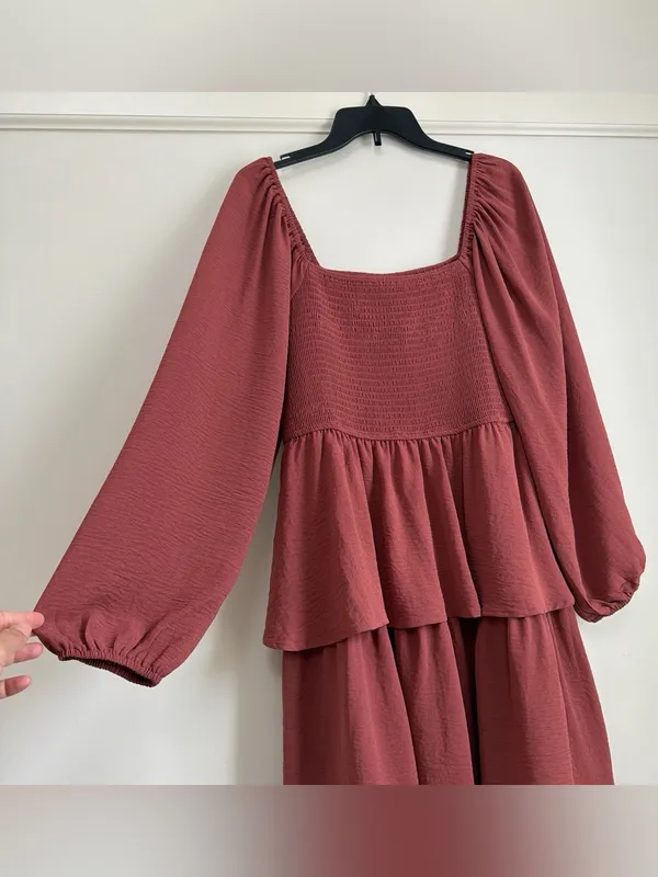 in february Mauve Rust Square Neck Smocked Tiered Ruffle Midi Dress M NWT - Image 2