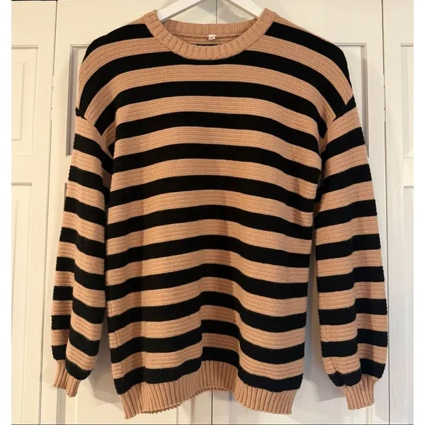 Amazon crewneck tan and black striped sweater size small - Image 2