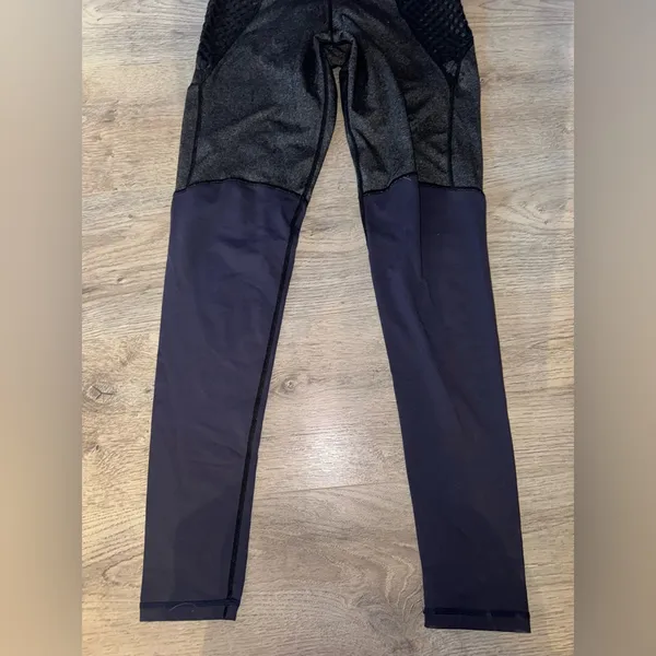 Vintage MISS ME Full Length Leggings Women’s small - Image 4