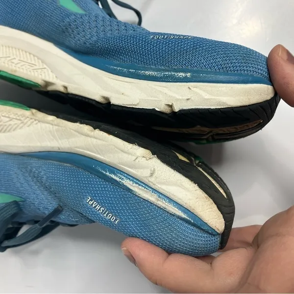 Altra Torin 4.5 sneakers blue teal‎ size 9 - Image 4