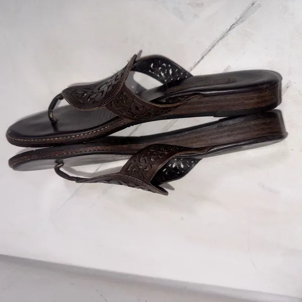Vintage Y2K Brighton Cedar Leather Heart Flip Flop Sandals Shoes Brazil Sz 6.5 - Image 9
