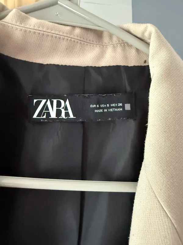Oversized ZARA Blazer - Image 3