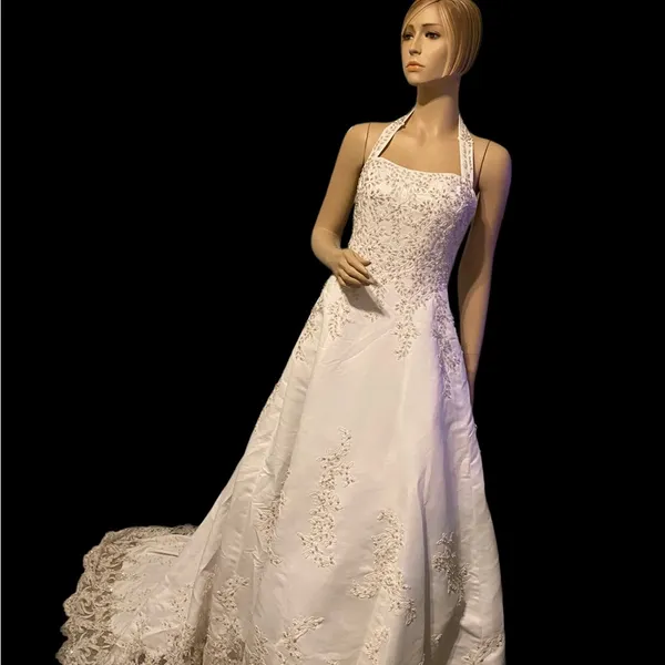NWT Davids Bridal Michaelangelo‎ White Halter A-Line Gown Beaded Lace Dress - Image 3