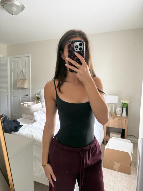 SKIMS Bodysuit - Image 2