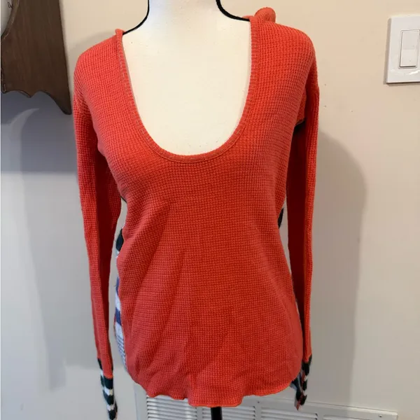 Free People | Hooded Red Long Sleeve sweater - Image 10