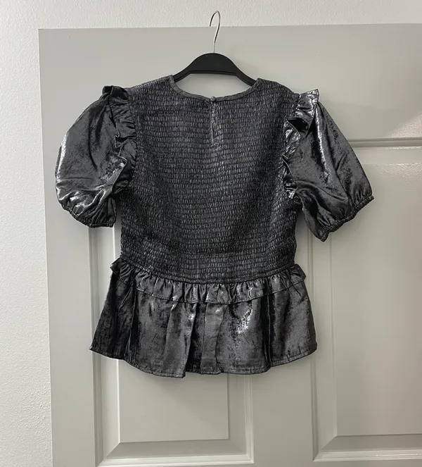The Clothing Company | NWOT | Metallic Smocked Puff Sleeve Top | M | Dark Grey | CT7721 - Image 2