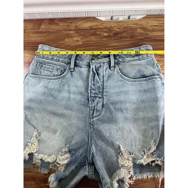 Good American Distressed High Rise Denim Shorts Light Wash Size 4 27 - Image 6