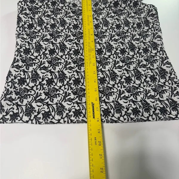 Bundle only! Must be with $15 or more LOFT Black or Dark Navy Ivory Floral Textu - Image 3