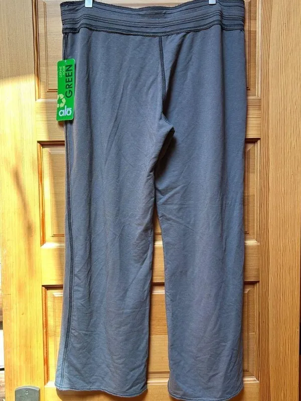 NWT ALO Yoga Pants Granite/Gray Wide Leg Bamboo Joggers Sweatpants Loungewear XL - Image 2