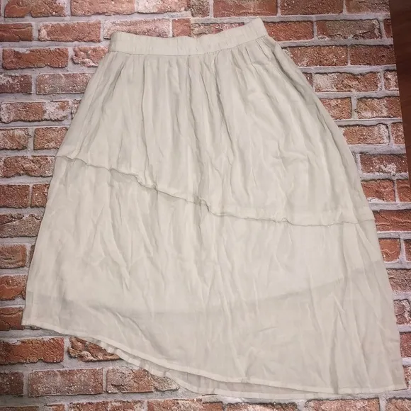 Sun and Shadow skirt - Image 3