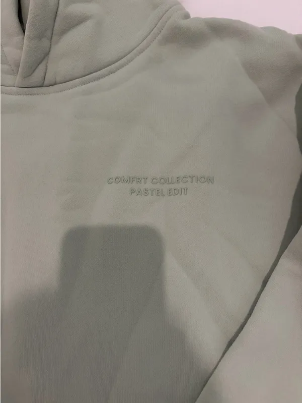 Comfort Colors Sweatshirt Pastel Green - Image 3