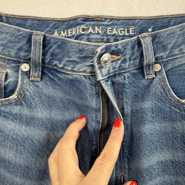 American Eagle 10 Long 10T Highest Rise Mom‎ Jeans Ripped Knee Distressed Blue - Image 3