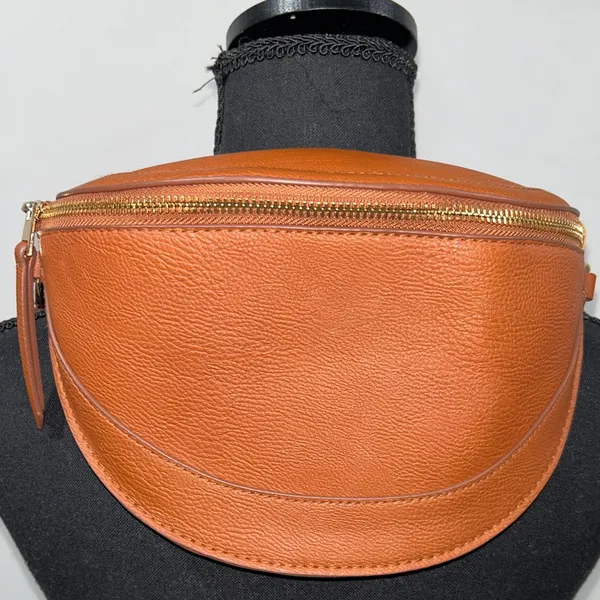 Universal Threads Brown Crossbody Bag with Cream Strap - Image 4