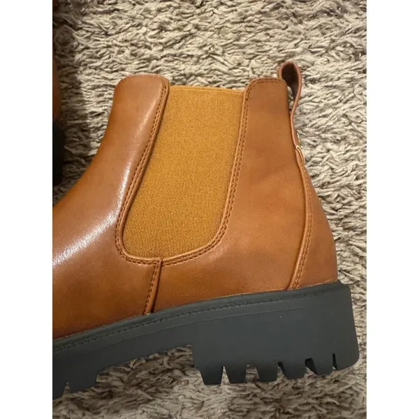 Ankle Boots Women's 7.5 Brown Lug Sole Pull On Booties - Image 4