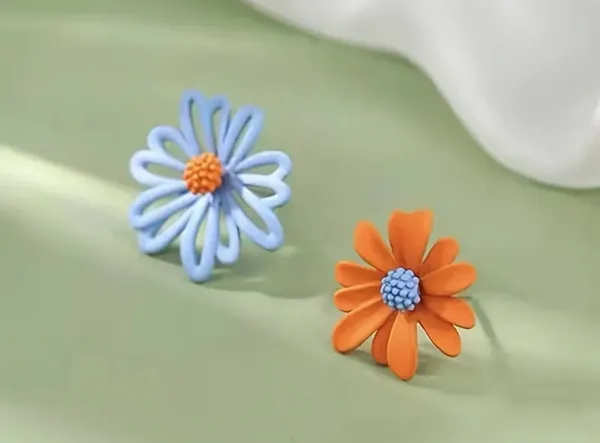 Unique Asymmetric Daisy Flower Design Stud Earrings Blue & Orange - Image 2