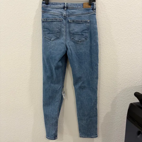 American Eagle Strigid High Waisted Ripped Mom Jean Size 4 Regular - Image 6