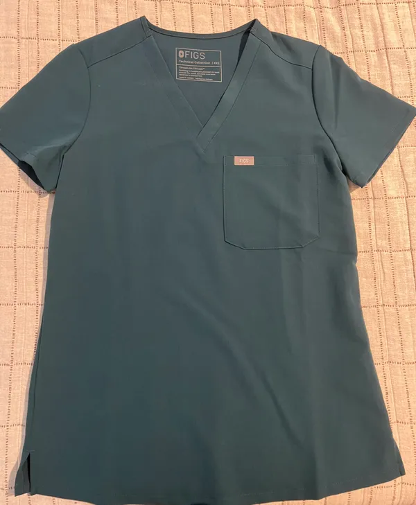 FIGS Scrub Top - Image 2