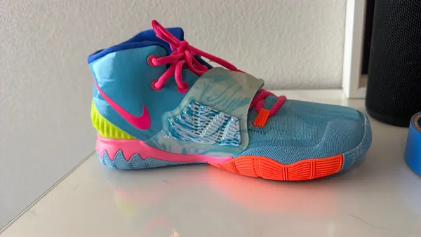 Nike Kyrie 6 Women’s - Image 5