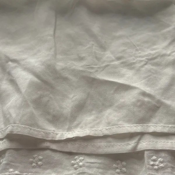 White Eyelet Women's Skirt Size XS - Image 4