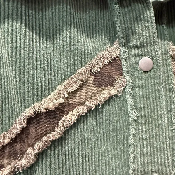 POL Oversized Green Camo Patchwork Corduroy Button Down Shacket / Jacket Small - Image 3