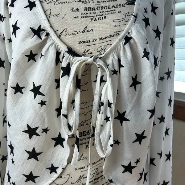 Boho Star Covered Bell Sleeve Open Front Tie Blouse Hippie Top Size 8 - Image 7