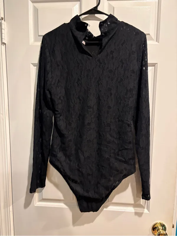 Anthropologie Daily Practice mock neck lace bodysuit top black sz M - Image 2