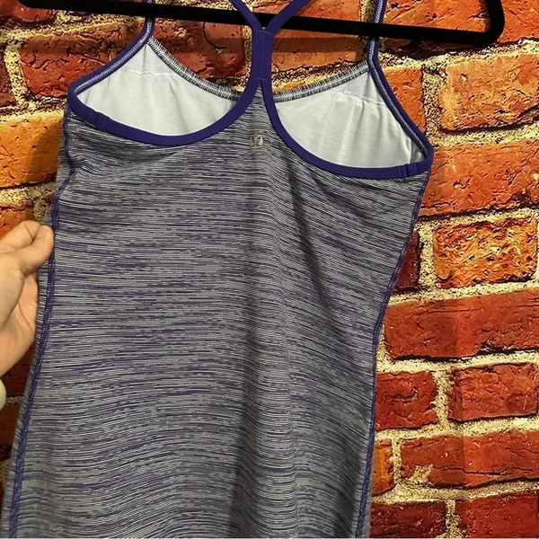 Lululemon Y tank top size 6 - Image 4
