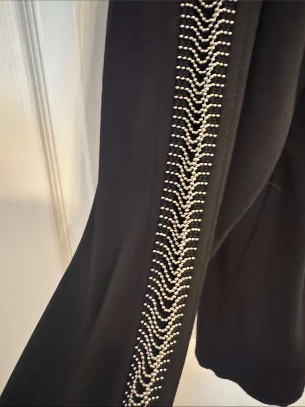 Dkny City Lights Black Long-Sleeve Top with Accented Sleeves - Image 7