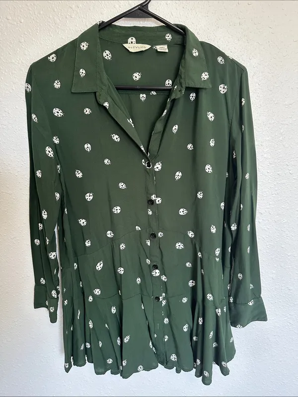 Anthropologie 11-1-Tylho Lakin Green Tunic Ladybug Button Down Shirt Size Small - Image 3