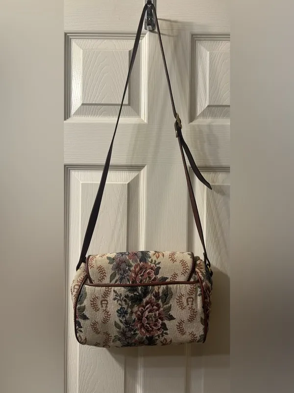 Etienne Aigner Floral Tapestry rare Crossbody with Brown Trim - Image 2