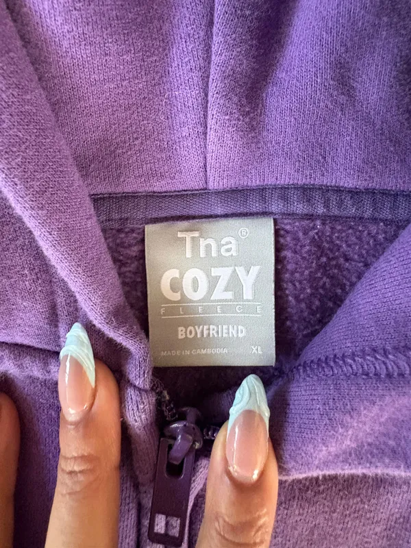 Aritiza Full Zip Hoodie - Image 4