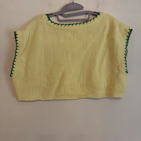 Idem Ditto M/L Cropped Knit Sweater Tank Top Yellow Green Scalloped Oversized‎ - Image 3