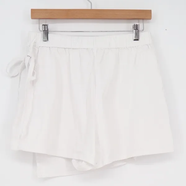 Francesca's White Cotton Wrap Skort Side Tie Shorts Womens Medium - Image 4
