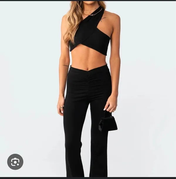 Edikted Gina One Shoulder Crop Top - Image 4